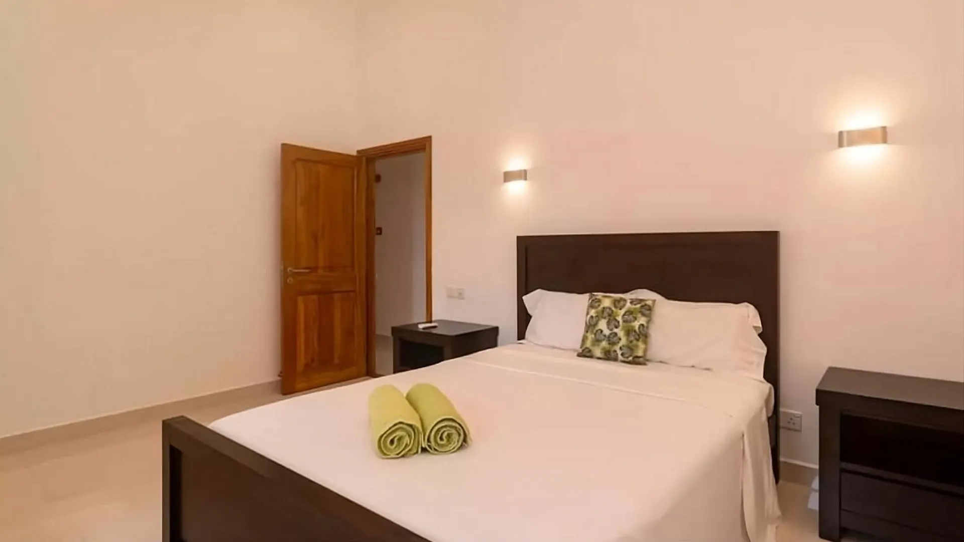 Paradise Villa & Private Pool - Cliffhanger Villas Misere